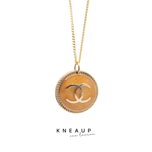 Kneaup Necklace Chicago
